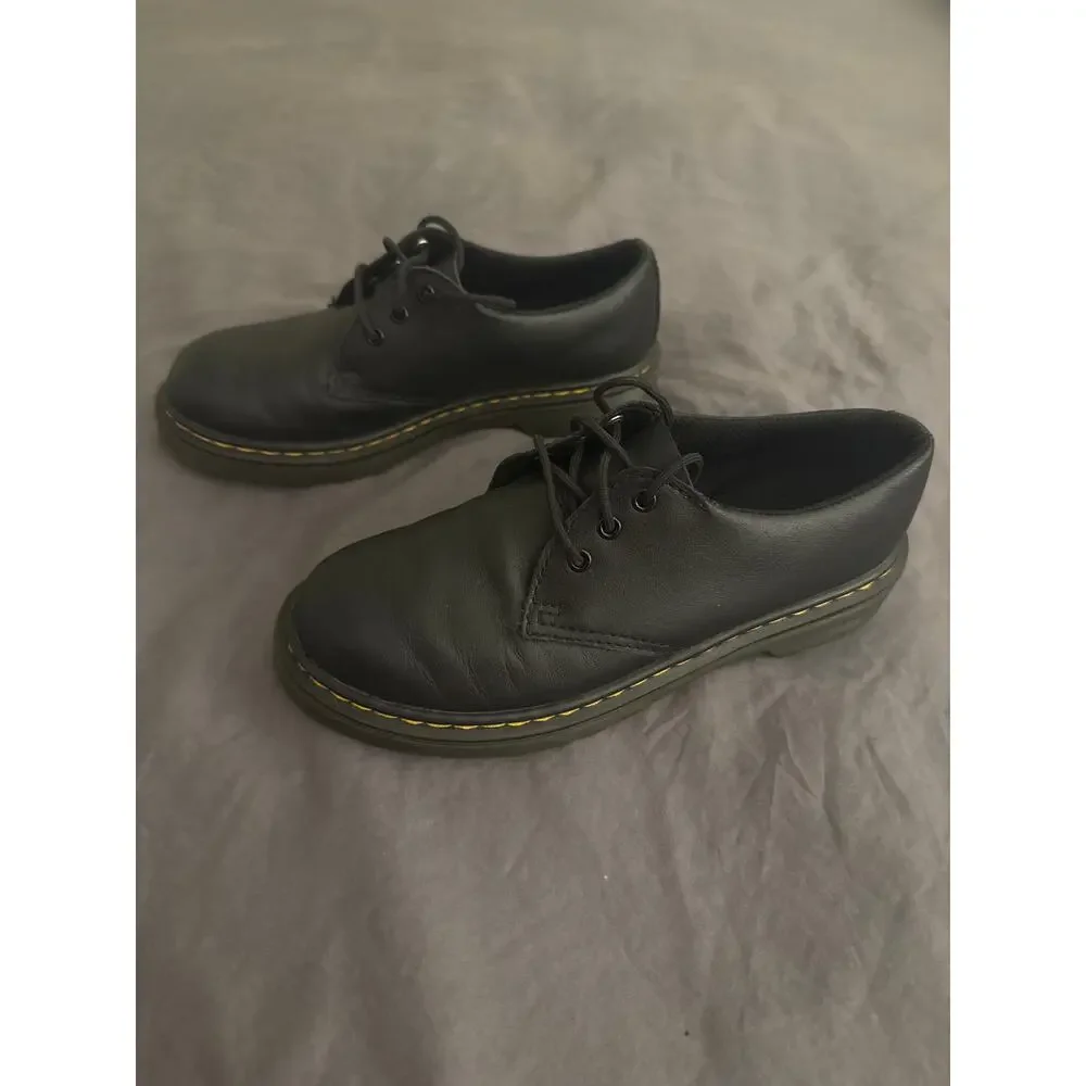 Dr Doc Martens Junior Sz 3 Softy Leather Flats Shoes